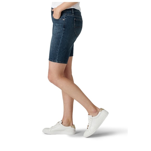 NWT Lee Riders Midrise Bermuda Shorts in Iron Blue - Size 8 - Picture 3 of 10